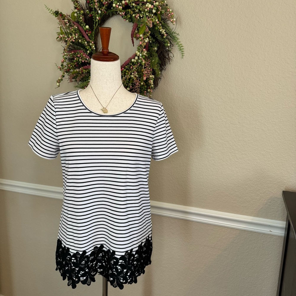 CeCe Black and White Stripe top, size small